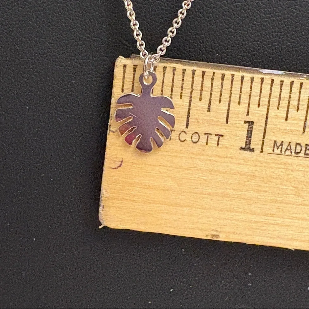 Misha Hawaii Silver Necklace with Leaf Pendant